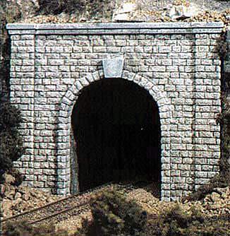Bachmann Woodland Scenics C1153 / WC1153 N Cut Stone Single Tunnel Portal (x2)