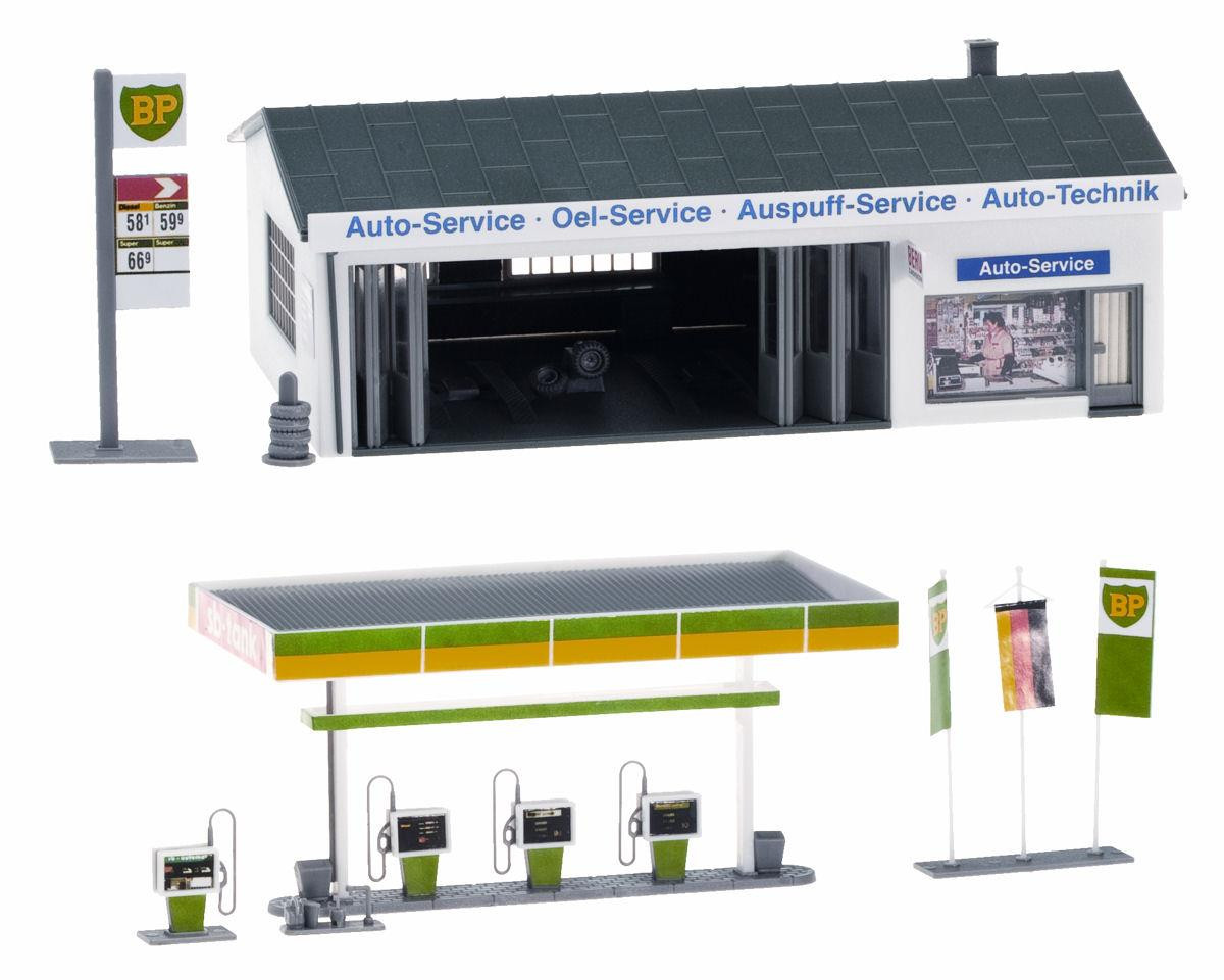 Gaugemaster Structures GM424 Fordhampton Service / Petrol Station Plastic Kit 1:76 / OO Scale